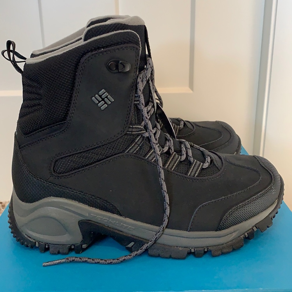 Columbia Hiking Boots size 8.5